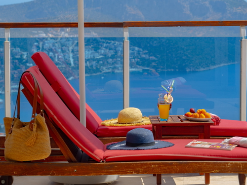  gece  -  Kasım
  | Kalkan Akbel'de Eşsiz Deniz Manzaralı Geniş Aile Villası